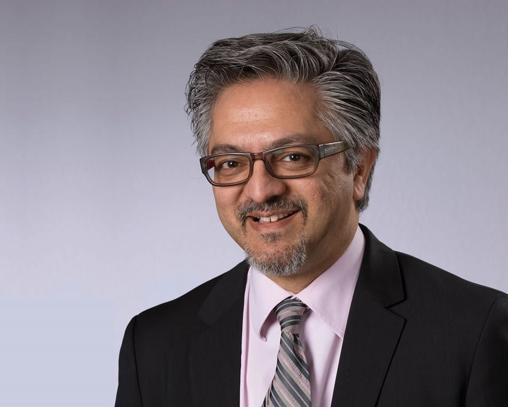 Dr. Peter Selby