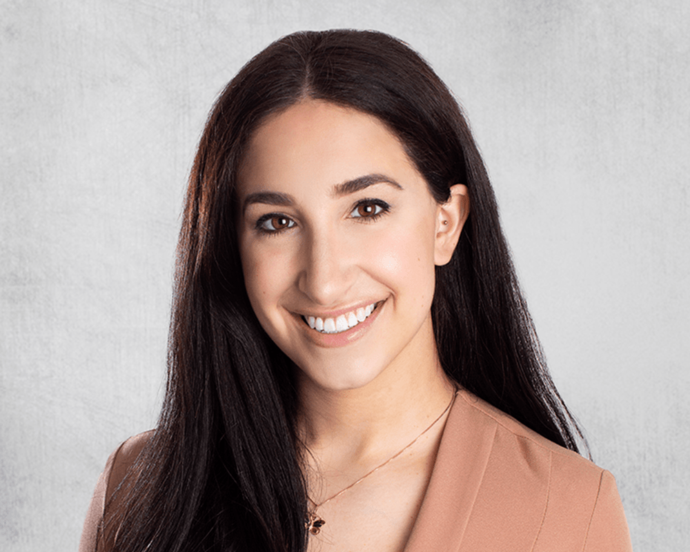 Dr. Carly Albaum